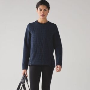 Lululemon Fleece Be True Crew  Sweater, Size 6.